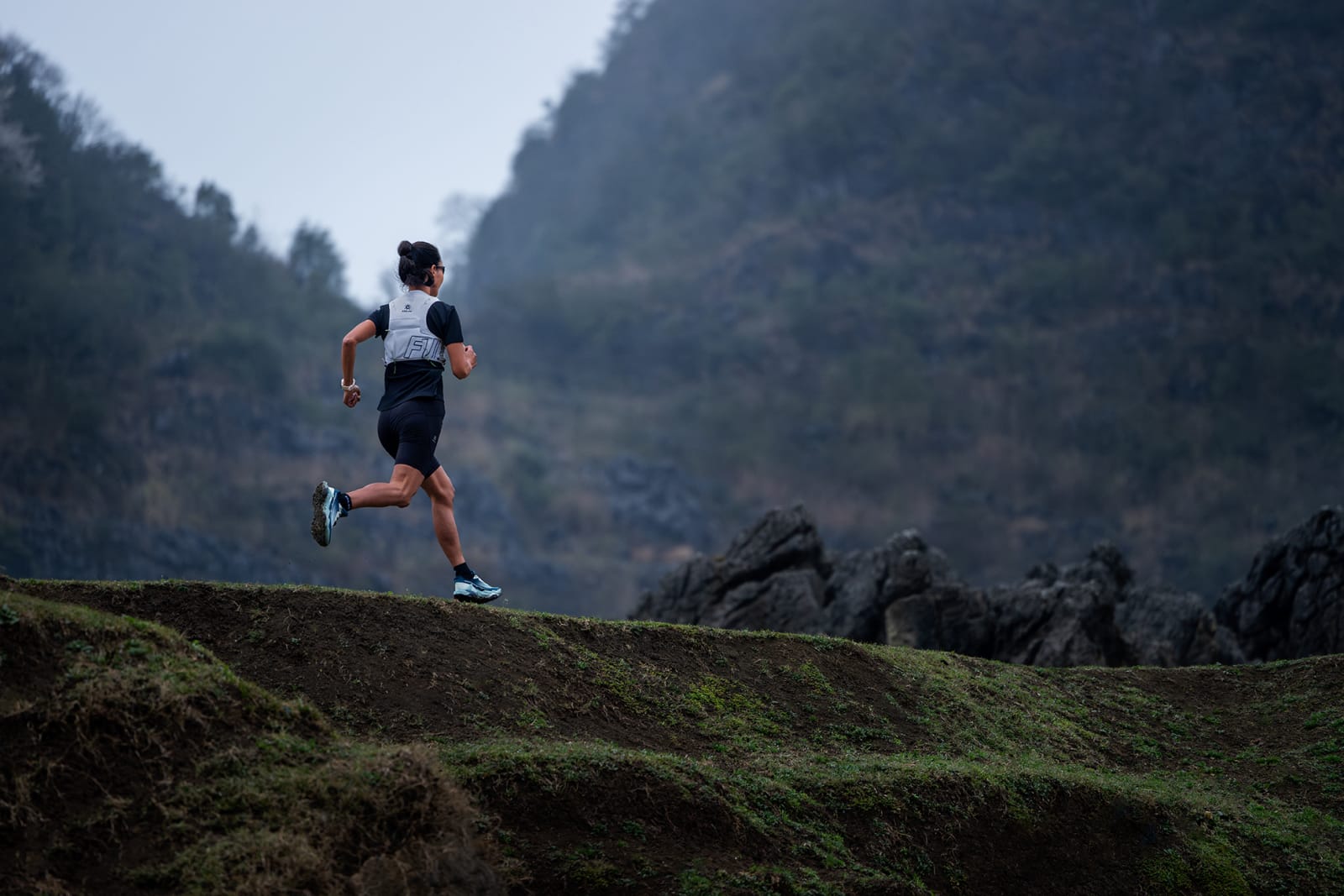 Kailas Fuga Air 7 Ⅳ Trail Running Vest Pack 7L Women's - Image 39